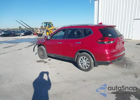 2017 Nissan Rogue S z USA, uszkodzony, nr VIN JN8AT2MTXHW384751